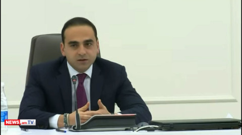 Մյուս անգամ ձյուն գալիս ջուրն ու աղն իրար խառնած նախօրոք պիտի փողոցներում ցանենք. Ավինյան