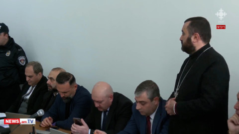 Տեր Գարեգինը խնդրեց գոնե թույլատրեն՝ քույրն ու եղբայրը կարողանան այցելել իր հետ բնակվող ծնողներին