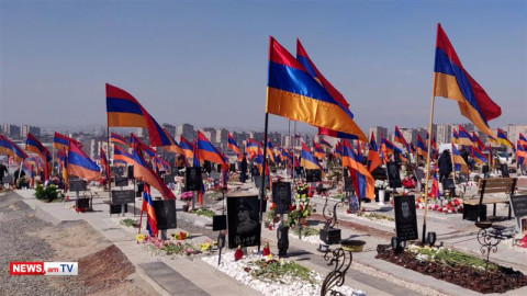 Հայաստանում առաջին անգամ նշվեց Հայրենիքի համար զոհվածների հիշատակի օրը. «Օրվա ամփոփում»՝ ռուսերեն