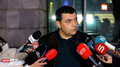 Արշակ Սրբազանը հումորով եւ հեգնանքով է վերաբերում այս իրավիճակին. պաշտպան