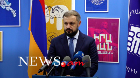 Մեր Սահմանադրությունը խոչընդոտ չէ խաղաղության պայմանագրի կնքման համար. Պապոյանը Ալիեւին