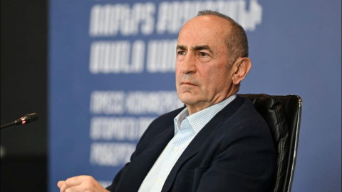 ՈՒՂԻՂ. «Մեծ քաղաքականություն». Ռոբերտ Քոչարյան