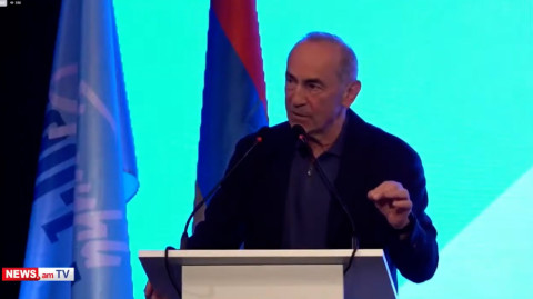«Հայաստանը թռել է այդ մոդելից». Քոչարյանը՝ ԼՂ կոնֆլիկտի եւ ռուս խաղաղապահների մասին