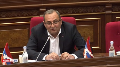Պարոն Երիցյան, հիմա ձեր էս ֆանտազիան ի՞նչ արժի. Մինասյան