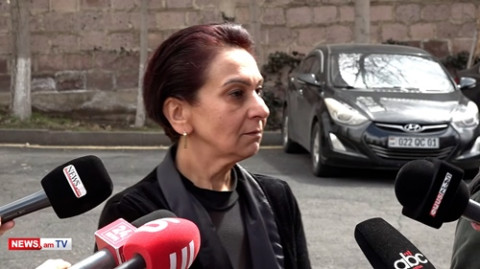 Ժողովուրդը քեզ ատում է Նիկոլ, ռադդ քաշի, գնա՛. զոհվածի այրի