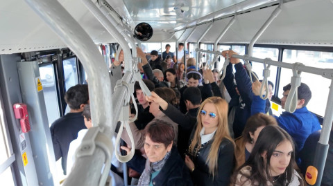 Վարորդը քշի՞, դեմը նայի՞, թե՞ փող ուզի. քաղաքացիները՝ քաղաքապետի նոր որոշման մասին