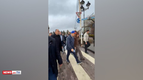«Ամուսնալուծված» Նիկոլ Փաշինյանն ու Աննա Հակոբյանը միասին սկսեցին զբոսնել Գյումրիում