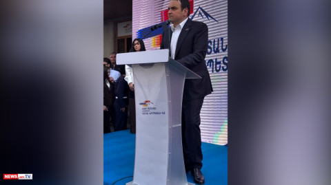 Դու ի՞նչ ես արել Հայաստանի համար, որ ասում ես` «Կալուգացի օլիգարխ». Նարեկ Կարապետյանը` Փաշինյանին