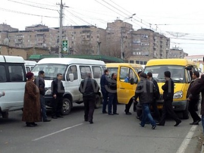 Թասիբ ունեցեք. երթուղայինների վարորդները բոլորին հորդորում են միանալ իրենց