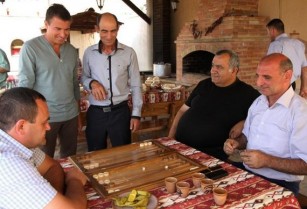 Booze Traveler–ի հաղորդումը Հայաստանի մասին