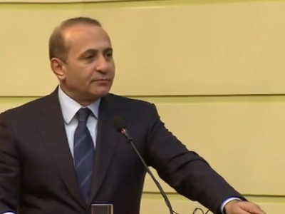 Եթե խոսքով չեն հասկանում, պիտի բամփենք. վարչապետը Ծառուկյանի մասին