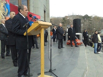Լեւոն Տեր-Պետրոսյանի ելույթը Մարտի 1-ի հանրահավաքում