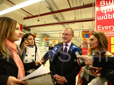 «Քարֆուր» հիպերմարկետի պաշտոնական բացումը Հայաստանում