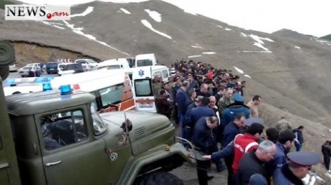 Լոռիում շրջվել է զինվորական բեռնատարը, մեկ զինծառայող մահացել է