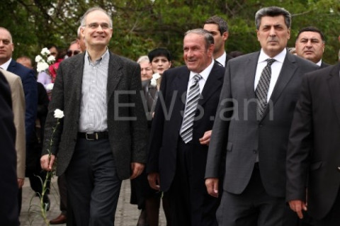 ՀԱԿ-ը եւ ԲՀԿ-ը՝ Հաղթանակի զբոսայգում