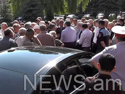 Գոնե իմանանք` ում աշխատողներն ենք. «Վանաձորի Քիմպրոմի» աշխատակիցները բողոքում են