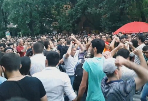 Յարխուշտա Բաղրամյան պողոտայում