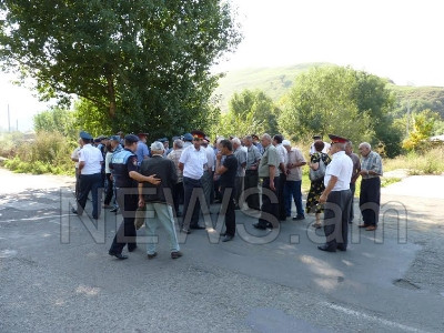 Վանաձորի Քիմպրոմի աշխատակիցները Վանաձորում փորձել են փողոց փակել