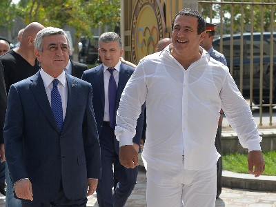 Սերժ Սարգսյանը Գագիկ Ծառուկյանի հետ այցելել է մայրաքաղաքում կառուցվող օլիմպավան
