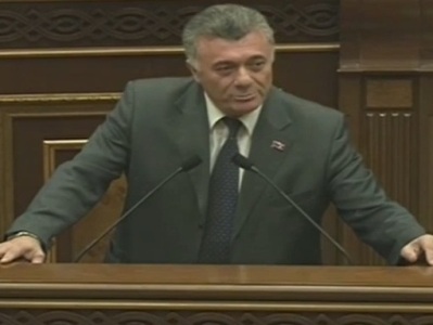 Պոլի փեդ լինի, ՀՀՇ լինի. Ռուբեն Հակոբյան