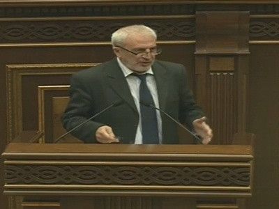 Սուրիկ Խաչատրյանի մասին կարելի է ֆիլմեր նկարահանել, Ռուբեն Հայրապետյանի մասին` թրիլլեր. Արամ Մանուկյան