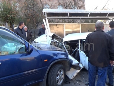 Վթար Բագրատունյաց փողոցում. «ՎԱԶ-2107»-ը հայտնվել է կանգառում