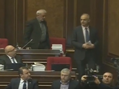 ՀԱԿ խմբակցությունը բոյկոտում է ԱԺ նստաշրջանը