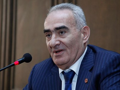 Բագրատյանին ասֆալտ տվեք. Գալուստ Սահակյան