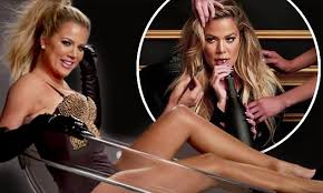 Քլոե Քարդաշյանը գովազդել է իր Kocktails With Khloe շոուն