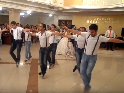 Ֆլեշմոբ հայկական հարսանիքին
