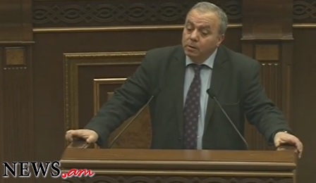 Հանրապետությունը թաղվում է պարտքերի մեջ. Հրանտ Բագրատյանն առաջարկում է հրաժարվել ԱԱՀ–ից
