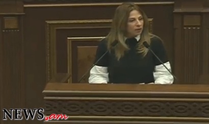 Այնպիսի տպավորություն է, որ հարս են բերել, բայց տեղը փոքր է. Փոստանջյանի ելույթը ԱԺ-ում