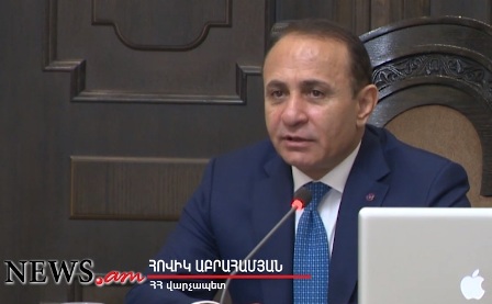 Հովիկ Աբրահամյանը ողջունում է Դաշնակցական նախարարներին