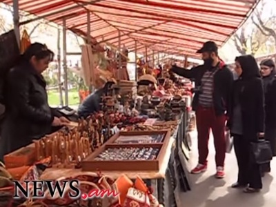 Ինչ գունավոր բան տեսնում` առնում են. Նովրուզի օրերին «Վերնիսաժում» առեւտուրը շատացել է
