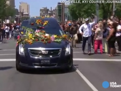 Fans honor Muhammad Ali during funeral procession