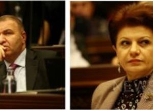 Ուշադիր լսեք, թե ինչ եմ խոսում․ Միքայել Մելքումյանն ու Կարինե Աճեմյանը վիճեցին