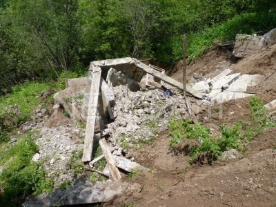 Լոռու մարզի Շահումյան գյուղում սողանքի հետեւանքով տներ են փլուզվել