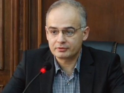Պատգամավորները շոու բիզնեսից հետ չմնալու հայտեր են ներկայացնում. Զուրաբյանի ակնարկը՝ Փաշինյանին