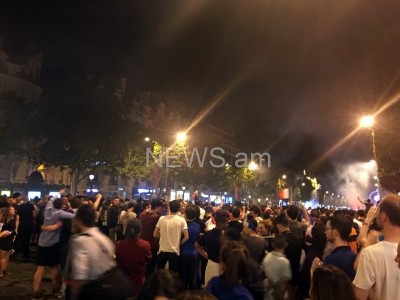 Euro 2016 Paris celebrates french team victory