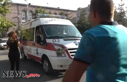 «Սասնա ծռերի» անդամներից Հովհաննեսին «Շտապօգնության» մեքենայով տեղափոխեցին դատարան