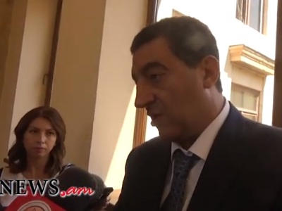 Դուք ուզում եք՝ բախտագուշակի պես խոսեմ. Վարդան Այվազյան