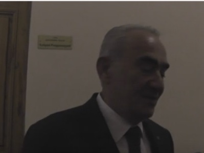 Գալուստ Սահակյանը երբեմն նաեւ ռաբիս է լսում