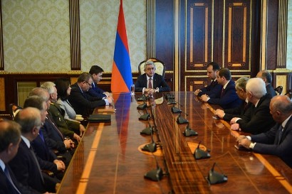Սերժ Սարգսյանը ներկայացրել է ՀՀ նախագահի աշխատակազմի նորանշանակ ղեկավարին