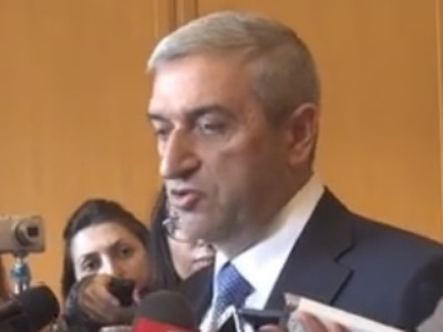 Ավելի լավ չի՞, որ զարգացնում ենք Գյումրիի օդանավակայանը. նախարարը՝ «Պոբեդա»-ի մասին