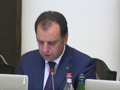 Ովքեր են կառավարելու աշխատողներից գանձվելիք 1000-ական դրամները․ մեկնաբանում է Պնախարարը