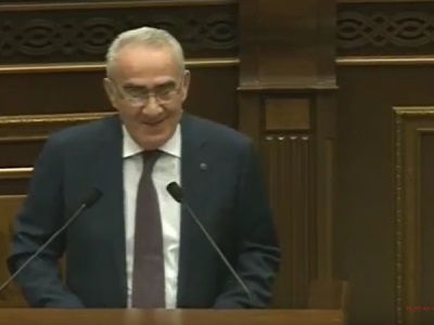 Ես էլ Ձեր օրին եմ. Գալուստ Սահակյանը՝ Ուրիխանյանին