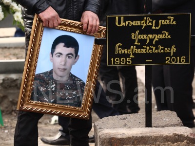 Արմավիրում հուղարկավորեցին 21-ամյա ժամկետային զինծառայող Վարդան Առաքելյանին