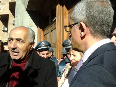 Առաջին դեպքն ա, որ բռնել ենք քեզի՝ էդ էլ բախտի բերմամբ. նաիրիտցին՝ նախարարին