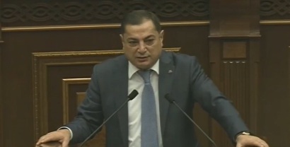 Վահրամ Բաղդասարյանը՝ դեսպանատների պատերի տակ գիշերող կուսակցությունների մասին