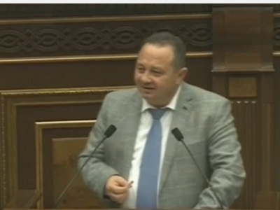 Պետությունը լուրջ կառույց է. ՊՆ փոխնախարարի խոսքը ծիծաղ առաջացրեց ԱԺ-ում